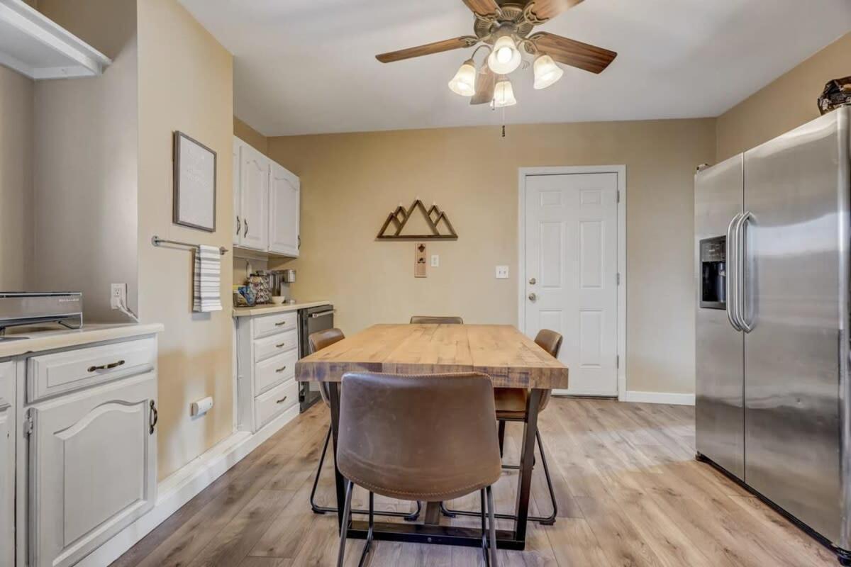הוילה קולורדו ספרינגס * Colorado Draft House * Smart Tvs * Self Entry * מראה חיצוני תמונה