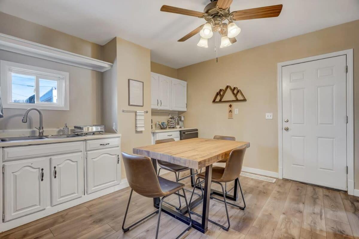הוילה קולורדו ספרינגס * Colorado Draft House * Smart Tvs * Self Entry * מראה חיצוני תמונה